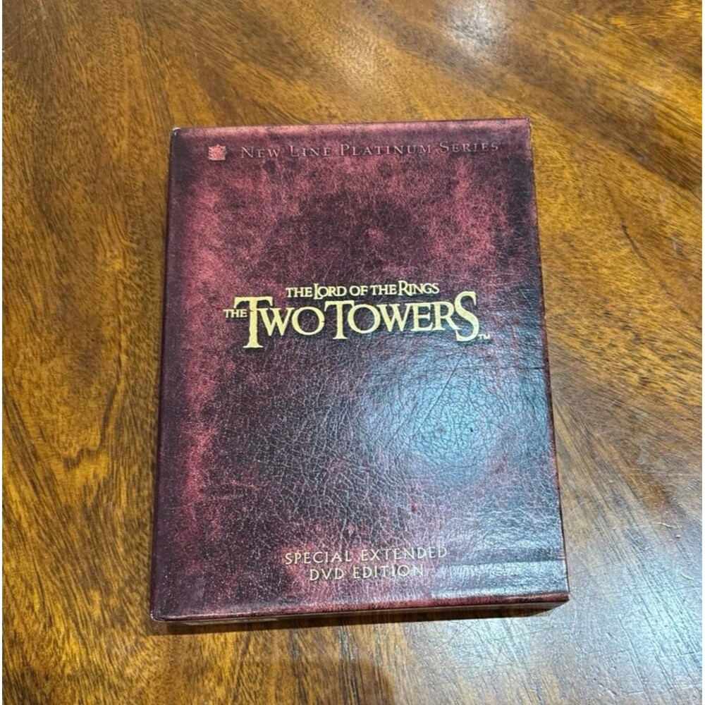 Lord of the Rings The Two Towers 4 DVD Box Set w Booklet Map